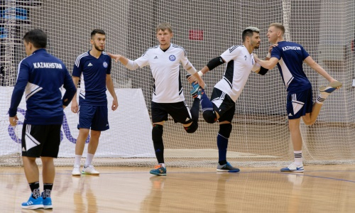 Фоторепортаж с тренировки сборной Казахстана перед матчем со Словенией