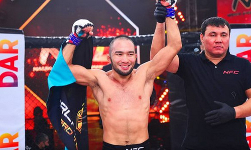 Боец из Казахстана после сенсации просит устроить ему поединок менеджера топовых файтеров UFC