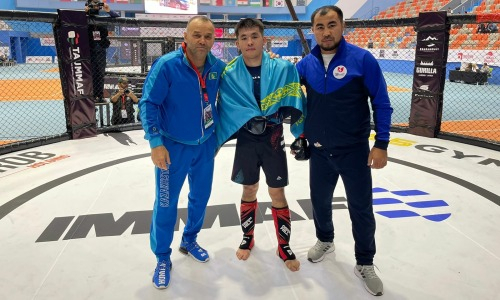 Казахстан с победы стартовал на чемпионате Азии по ММА
