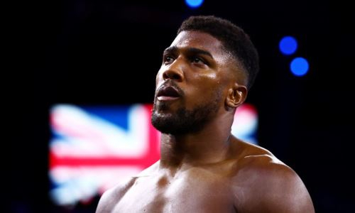 «Вы будете меня тренировать?». Джошуа поймал наставника Бивола. Видео