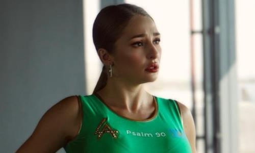 «Вы такая красивая». Самая сексуальная казахстанская боксерша осчастливила фаната после комплимента