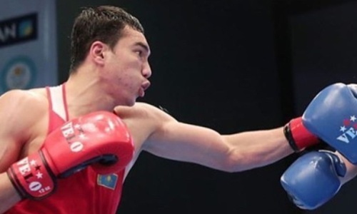 Казахстан выиграл дуэль у Узбекистана в полуфинале ЧА-2022 по боксу