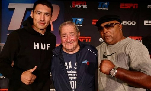 Боб Арум сделал заманчивое предложение чемпионам о бое с Жанибеком Алимханулы