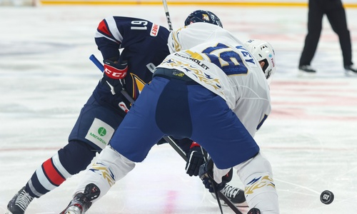 «Камбэк в матче с аутсайдером». В России оценили победу «Металлурга» над «Барысом»