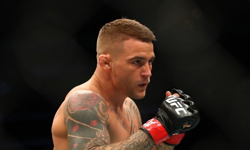 Неожиданным исходом закончился кровавый бой Порье — Чендлер на UFC 281. Видео