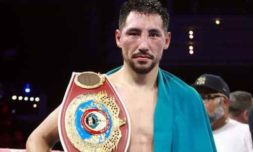 Казахи неожиданно встретили Жанибека Алимханулы после его чемпионского боя. Видео