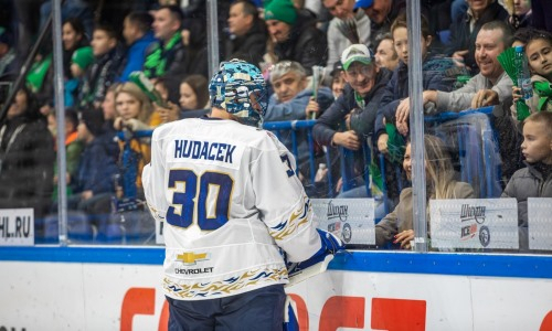Видео шайб матча КХЛ «Автомобилист» — «Барыс» 2:0