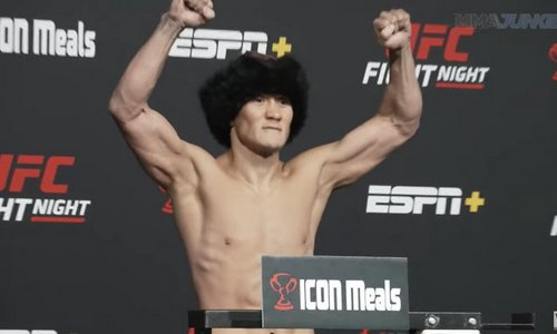 «Полный газ». Жалгасу Жумагулову пригрозили досрочным поражением в шестом бою в UFC