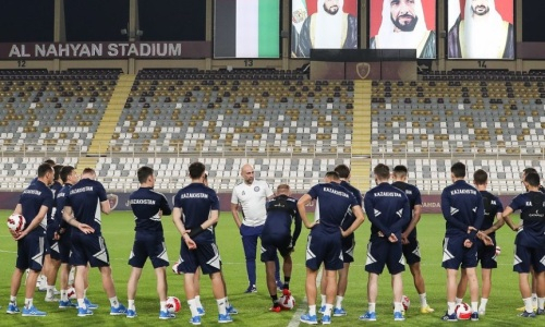 Сборная Казахстана провела первую тренировку в Абу-Даби. Фото