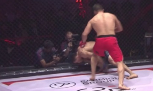 Нокаут за 30 секунд зафиксирован на казахстанском турнире по ММА. Видео
