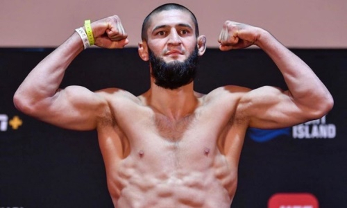 Чимаева назвали фаворитом в бою против нового чемпиона UFC