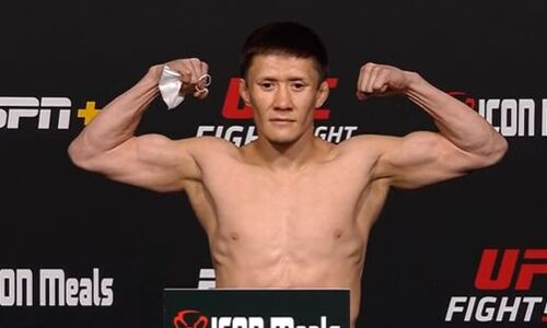 Жалгас Жумагулов прошел взвешивание перед шестым боем в UFC. Видео
