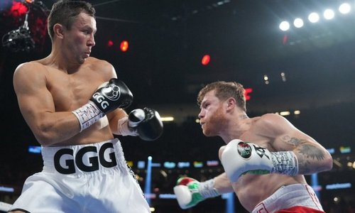 Завершить карьеру? Тренер Бивола дал совет Головкину после поражения от «Канело»