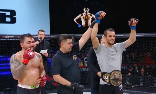 Нурмагомедов победил бразильца и стал чемпионом Bellator