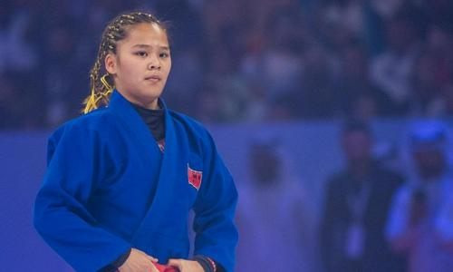 15-летняя казахстанка стала шестикратной чемпионкой мира по джиу-джитсу