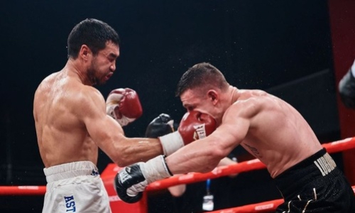 Боксер из Казахстана устроил рубку в бою с россиянином и потерпел второе поражение подряд. Видео