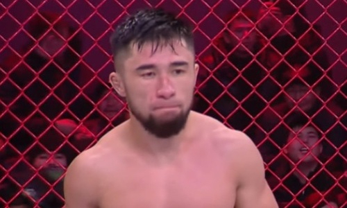 Определился исторический чемпион в бою с участием титулованного казахстанского файтера