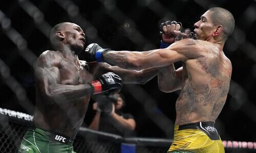 Новый чемпион UFC после брутального нокаута Адесаньи дал ему совет