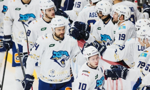 «Казахстанскую команду счет устраивал». Провал «Барыса» в КХЛ разобрали в России