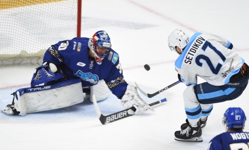 Фоторепортаж с матча КХЛ «Барыс» — «Сибирь» 3:1