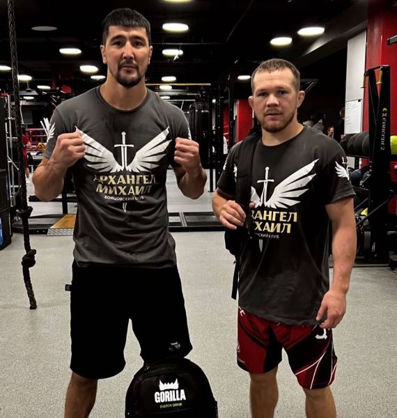 Боец казахстанского менеджера вернулся в зал после «ограбления» в UFC. Фото