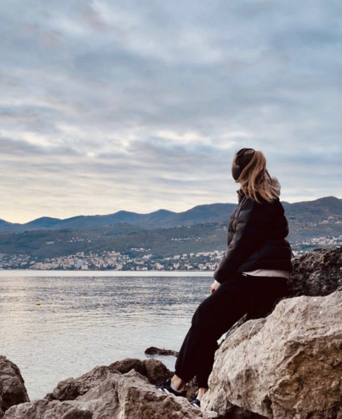 Елена Рыбакина показала фото отпуска в невероятно живописном месте