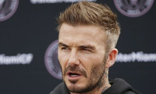 Дэвид Бекхэм получил сообщение от казахского боксера