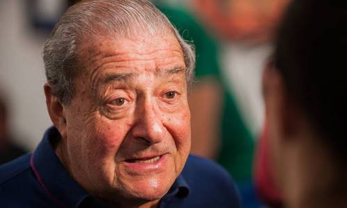 «Он адский боец». Арум сделал заявление о поединке Усика с Фьюри и упомянул Алимханулы