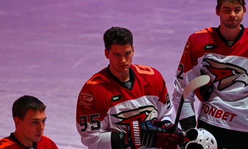 В клубе хоккеиста сборной Казахстана отреагировали на информацию о его возвращении в «Барыс»