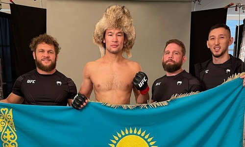 Казахстанский боец впервые в истории появился в игре UFC 4