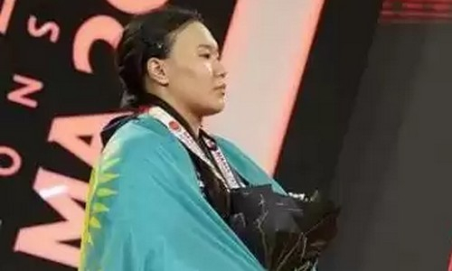 Серебряная призерка чемпионата Азии из Казахстана осталась без медали ЧМ-2022 по тяжелой атлетике