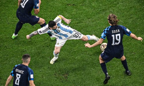 Легендарный Дзенга оценил игру Месси на ЧМ-2022