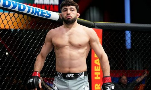 «Заберу 50 000 и поеду домой». Царукян похвалил казаха из UFC и пригрозил ему нокаутом