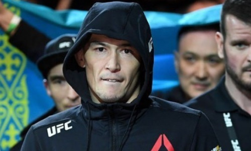 Казахскому бойцу «записали» первое поражение в UFC
