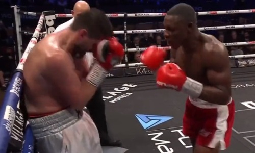 Проспект сенсационно нокаутировал экс-соперника «Канело». Видео