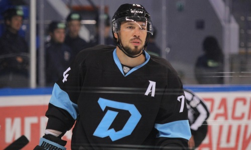 Соперник «Барыса» по КХЛ расторг контракт со звездным капитаном команды