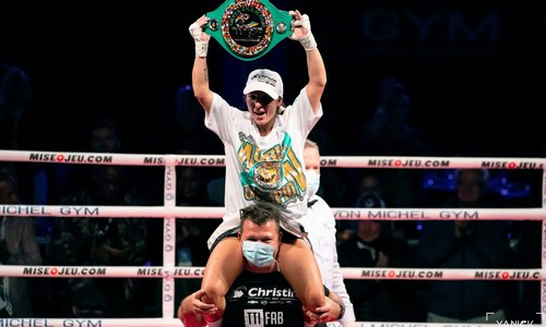 Батыр Джукембаев обратился к чемпионке мира и получил ответ