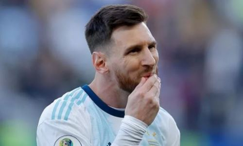 Месси напился после ЧМ-2022 и усадил за руль свою жену. Фото