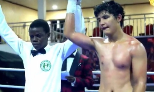 Абсолютного нокаутера из Казахстана хотели лишить победы против боксера с рекордом 0-8