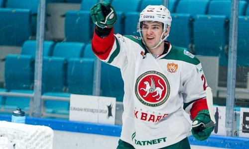 Нападающий сборной Казахстана забросил третью шайбу за «Ак Барс»