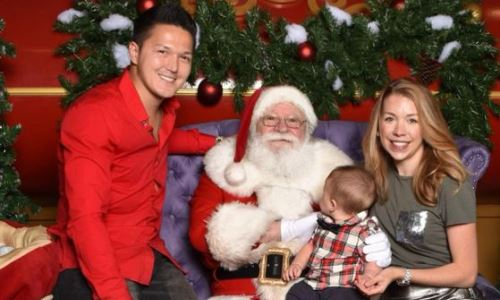 Казахский боксер-полицейский из Нью-Йорка поздравил подписчиков с Рождеством