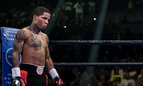 «Кусок дерьма, и точка». Звездный боксер разгневал промоутера своим задержанием