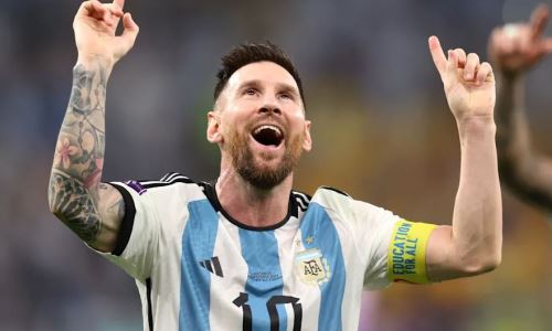 Месси зажёг в ночном клубе родного города после победы на ЧМ-2022. Видео