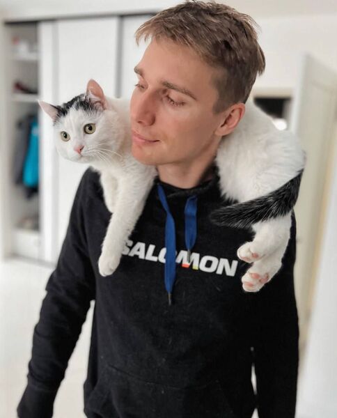 Первая олимпийская чемпионка-казашка показала фото своей семьи и дома