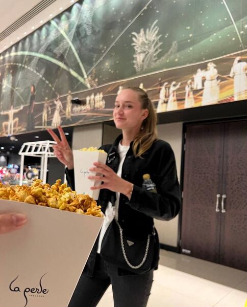 Рыбакина показала фото с отдыха в Дубае после победного турнира