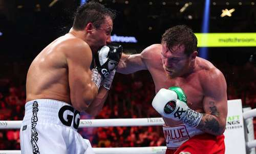 «Супербой с Головкиным превратился в скучный спарринг». «Канело» оказался в безвыходном положении