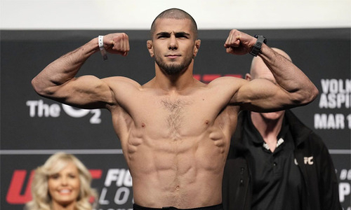 Непобежденный дагестанский «Каратель» отреагировал на неожиданное решение казаха из UFC