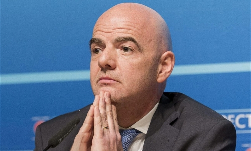 Президент ФИФА взбесил фанатов неожиданным поступком на похоронах Пеле. Фото