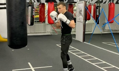 Казахстанский «Мясник» показал виртуозное владение скакалкой. Видео