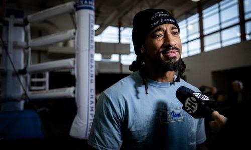 Сбежавший от Алимханулы экс-чемпион мира озвучил планы после дебюта в новом весе